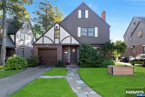 Photo of 1325 Pennington Road, Teaneck, NJ 07666 (MLS # 26038743)