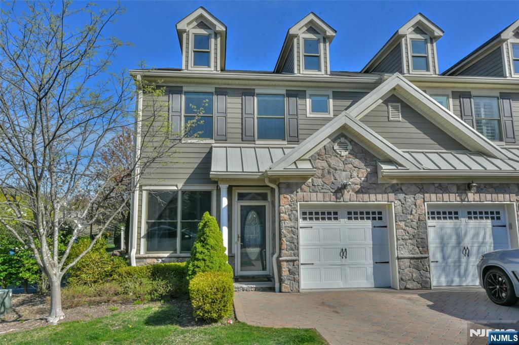 Homes for Sale in Northern NJ | ThisIsRiverEdge.com 501 Whitney Lane
