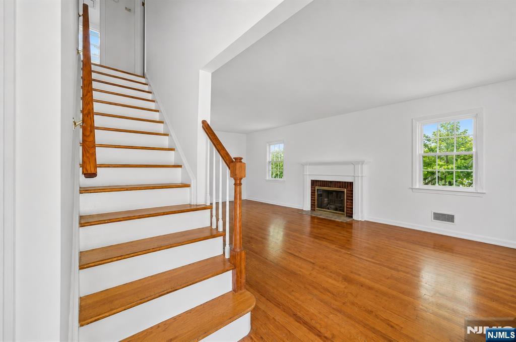 18 Mountainside Drive