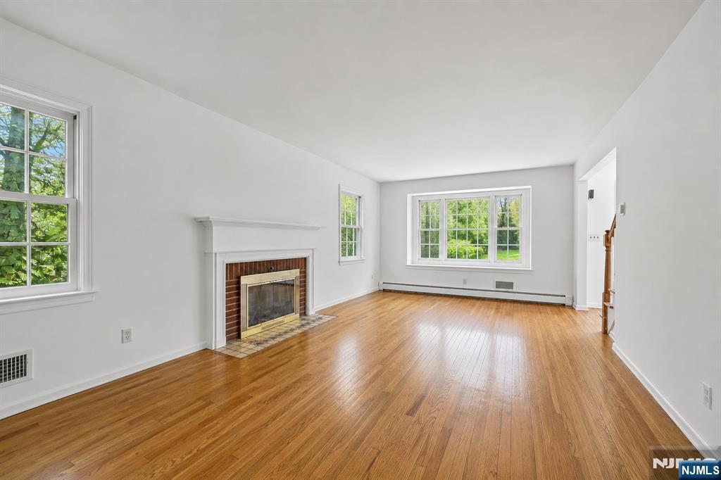 18 Mountainside Drive