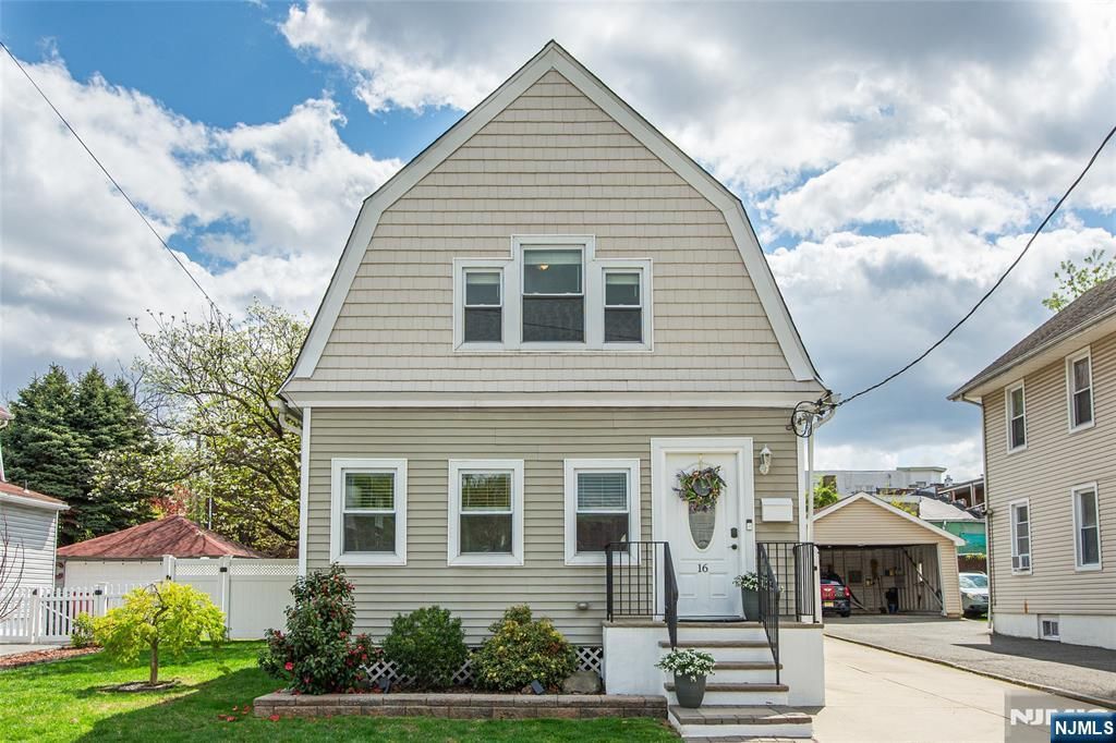 Photo of 16 Chestnut Place, Nutley, NJ 07110 (MLS # 26012974)