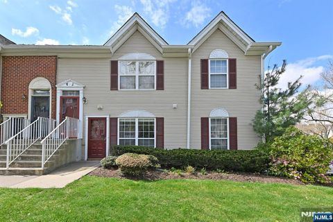 Photo of 1142 Stafford St, Mahwah, NJ 07430 (MLS # 26013872)