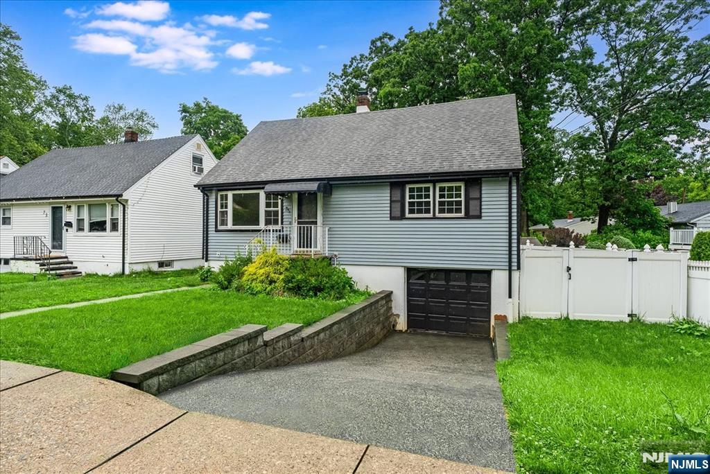 75 Fichter Street