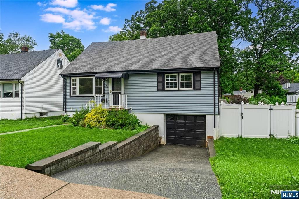 75 Fichter Street