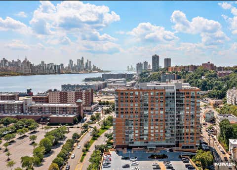 Photo of 512 Hudson PARK #512, Edgewater, NJ 07020 (MLS # 26022132)