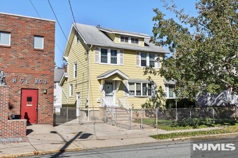 Photo of 44 Garden Street, Ridgefield Park, NJ 07660 (MLS # 26039167)
