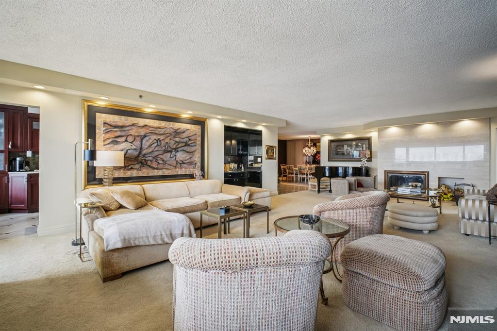 800 Palisade Avenue PH21A
