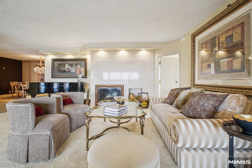 800 Palisade Avenue PH21A