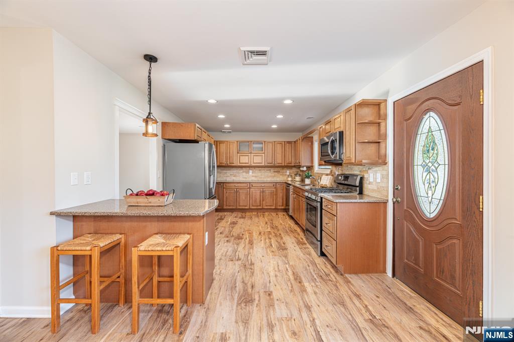 66 Hahn Avenue