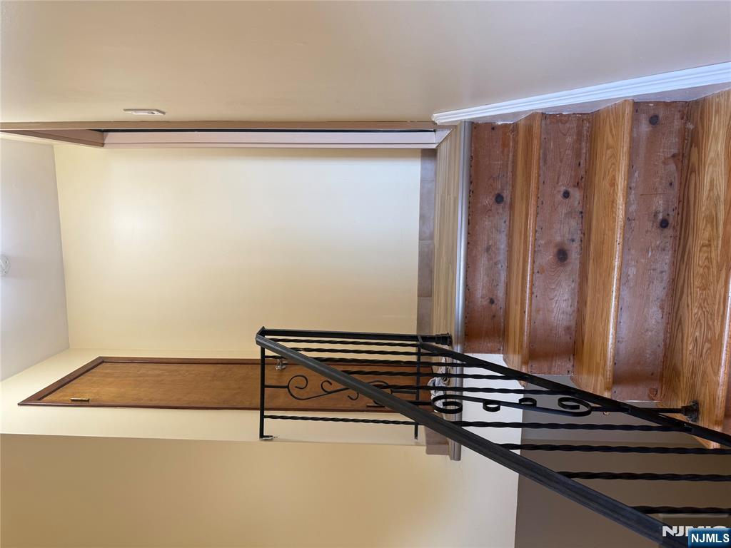 235 Macarthur Avenue