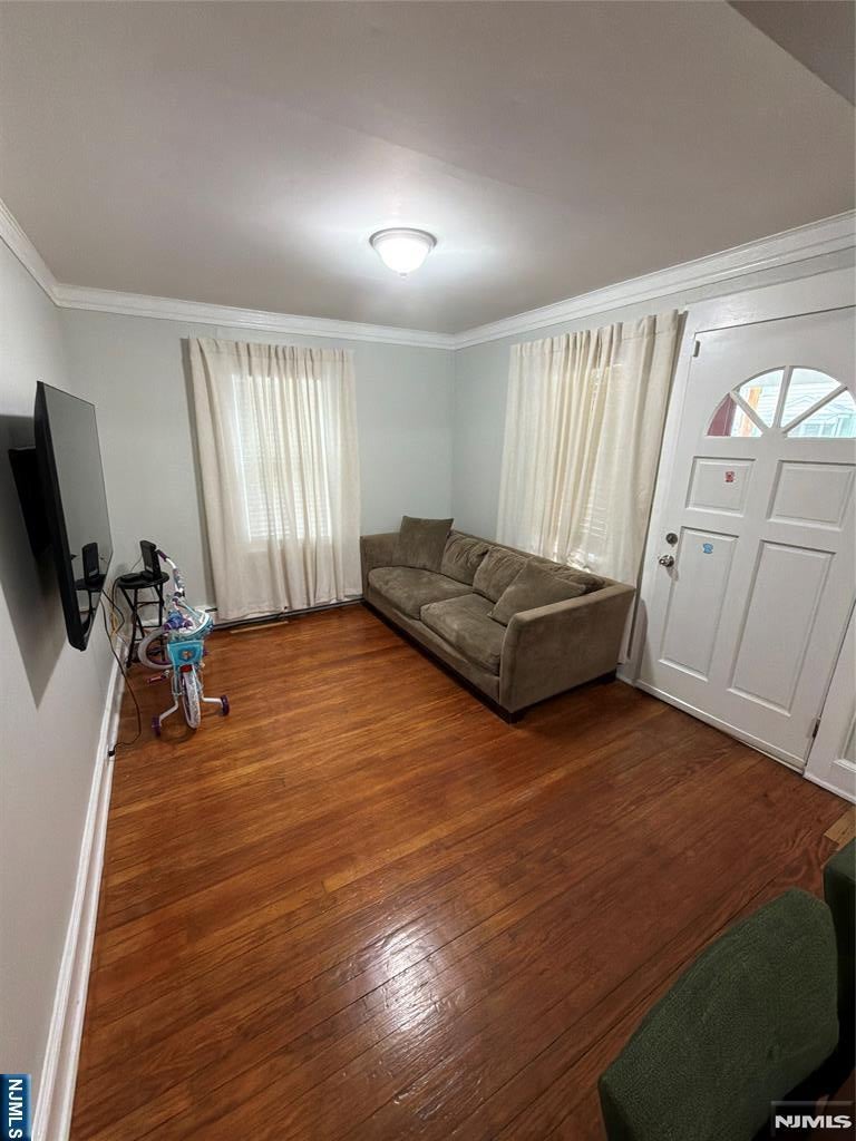 8 8th Avenue