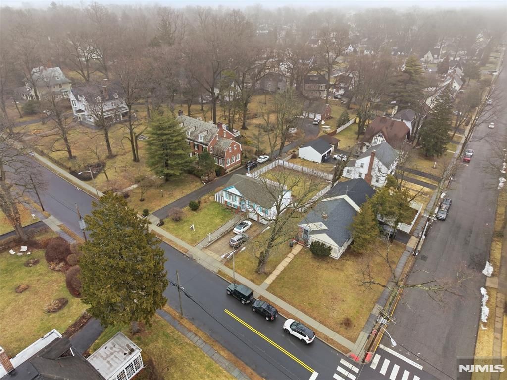 Photo of 674 Berkeley Avenue, Orange, NJ 07050 (MLS # 26007791)