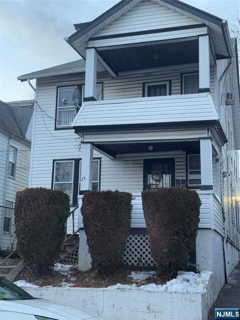 27 Durand Place Irvington NJ 07111