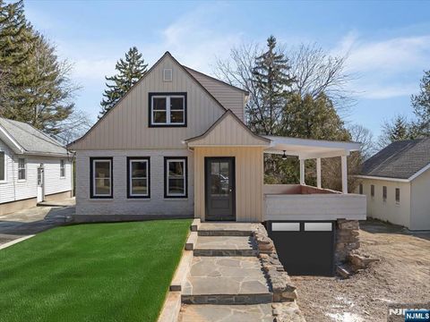 32 Summit Street Park Ridge NJ 07656