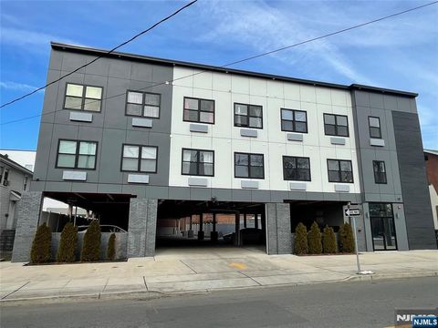 51 Main Street 205 Bergenfield NJ 07621