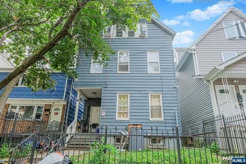 16 Alexander Street Newark NJ 07106