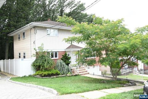 590 Carpenter Place 1 Ridgefield NJ 07657