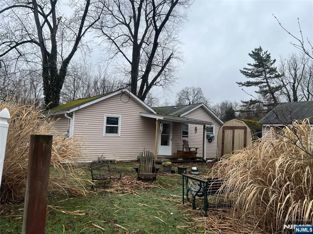 Photo of 30 Riverside Drive, Oakland, NJ 07436 (MLS # 26011861)