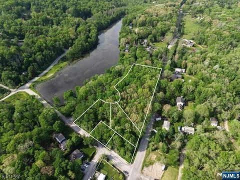 Photo of 00 East Court, Stillwater, NJ 07860 (MLS # 26019562)
