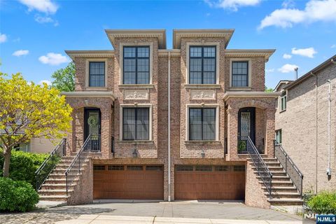 Photo of 2405 Rossett St, Fort Lee, NJ 07024 (MLS # 26011262)