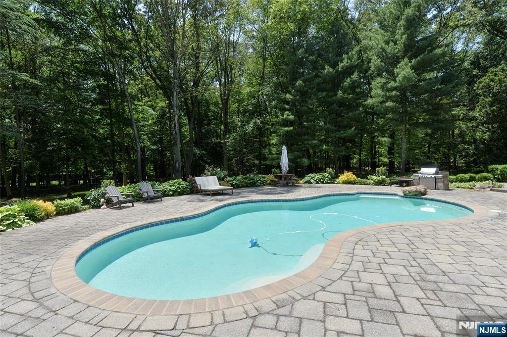 14 Sawmill Road