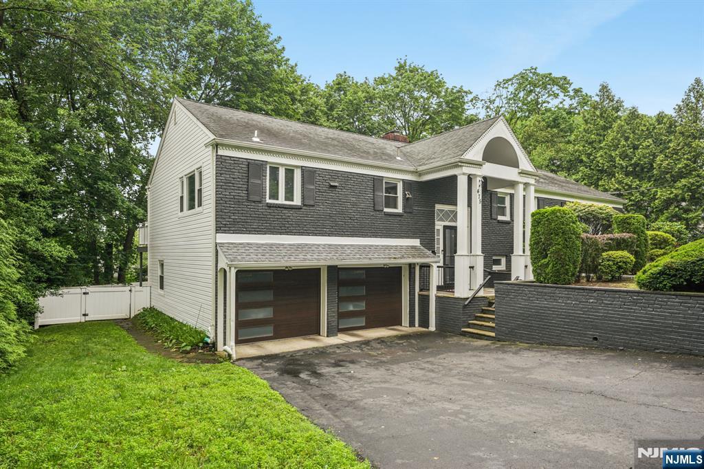 475 Lincoln Avenue
