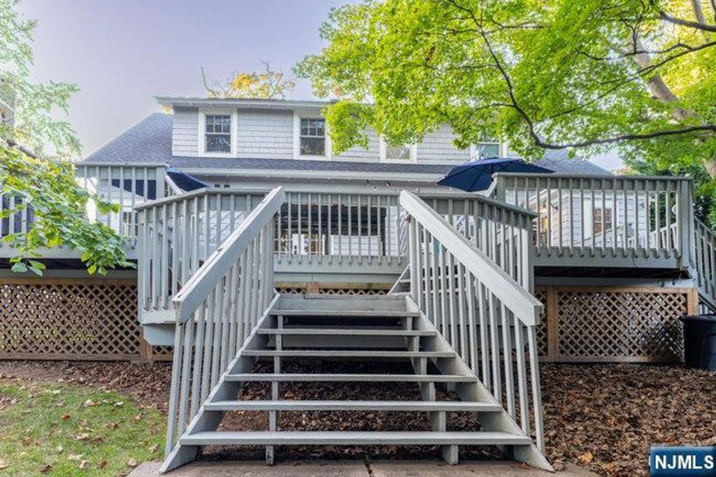 Photo of 134 Maplewood Avenue, Maplewood, NJ 07040 (MLS # 26006451)