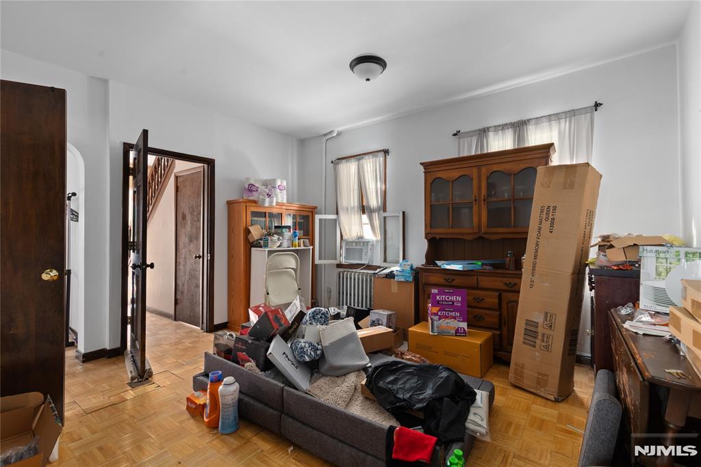 5 Edison Place