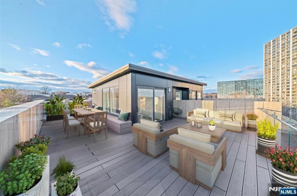 502 Washington Place