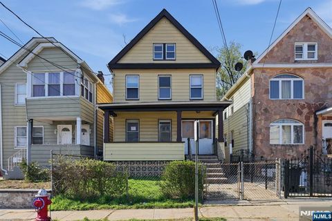 1024 Julia Street Elizabeth NJ 07201