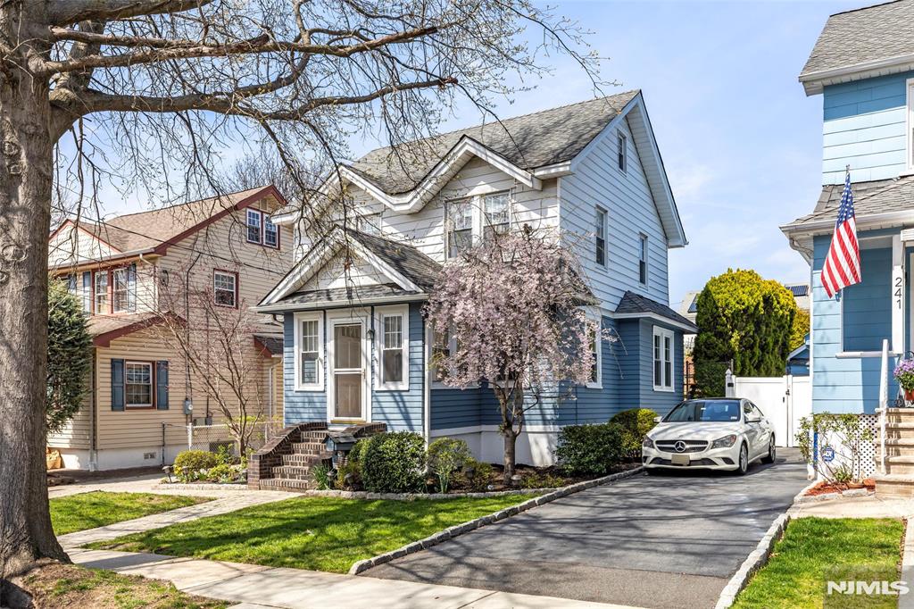 237 Maplewood Avenue