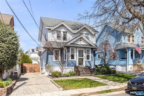 237 Maplewood Avenue, Bogota, NJ 07603 - MLS#: 25004298