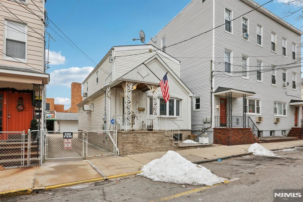 Photo of 18 Patterson Street, Harrison, NJ 07029 (MLS # 25044101)