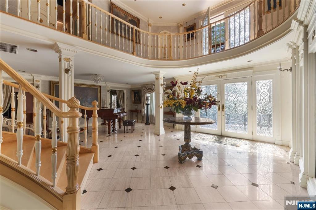 12 E Saddle River Road