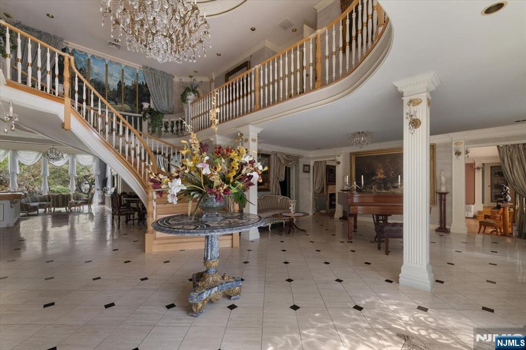 12 E Saddle River Road