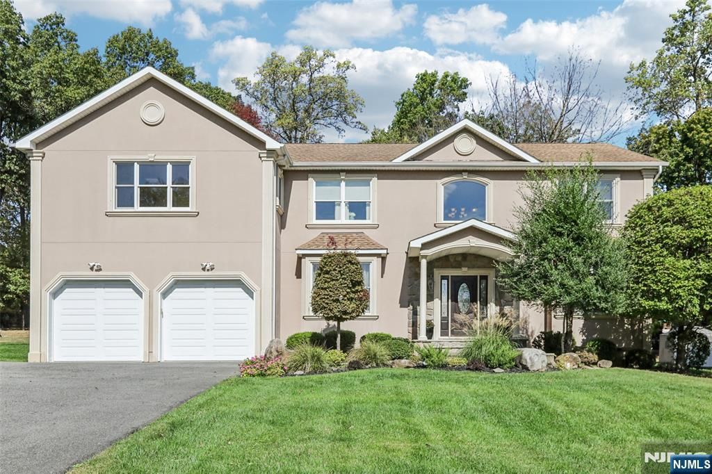 Photo of 59 Prospect Avenue, Woodcliff Lake, NJ 07677 (MLS # 25034344)