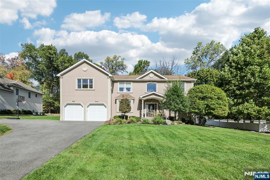 Photo of 59 Prospect Avenue, Woodcliff Lake, NJ 07677 (MLS # 25034344)