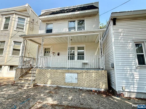 Photo of 618 JERSEY ST #2, Harrison, NJ 07029 (MLS # 26030131)