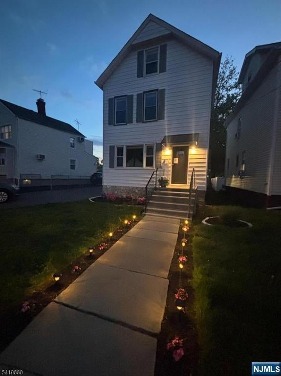 108 Thomas Street