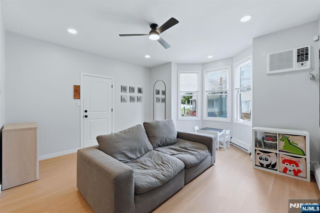 42 Lawrence Street