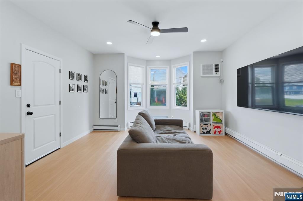 42 Lawrence Street