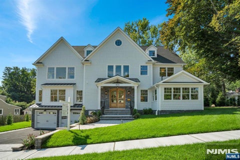 Photo of 110 Blauvelt Avenue, Ho-Ho-Kus, NJ 07423 (MLS # 26038990)