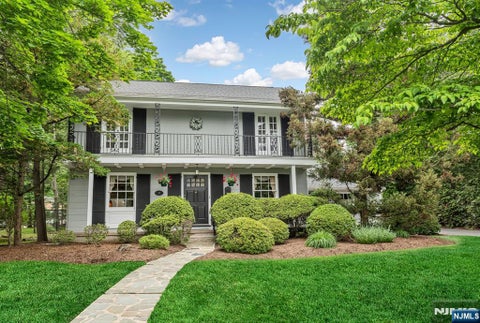 Photo of 37 Van Dyke Drive, Ho-Ho-Kus, NJ 07423 (MLS # 26023806)
