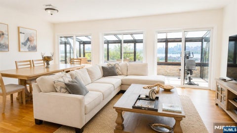 Photo of 300 Gorge Rd #53, Cliffside Park, NJ 07010 (MLS # 26028101)