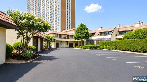 Photo of 300 Gorge Rd #53, Cliffside Park, NJ 07010 (MLS # 26028101)