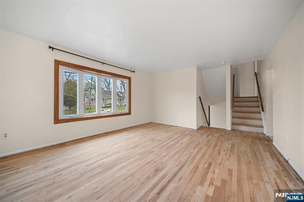 Photo of 601 Oakwood Drive, Northvale, NJ 07647 (MLS # 26001924)