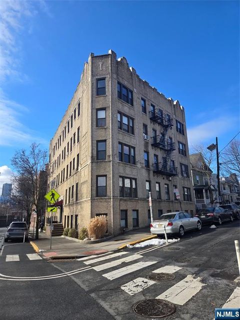 Photo of 787 Summit Avenue #11, Jersey City, NJ 07307 (MLS # 26006120)