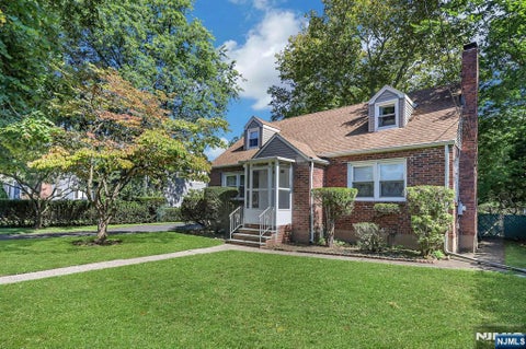 Photo of 979 River Road, New Milford, NJ 07646 (MLS # 26034617)