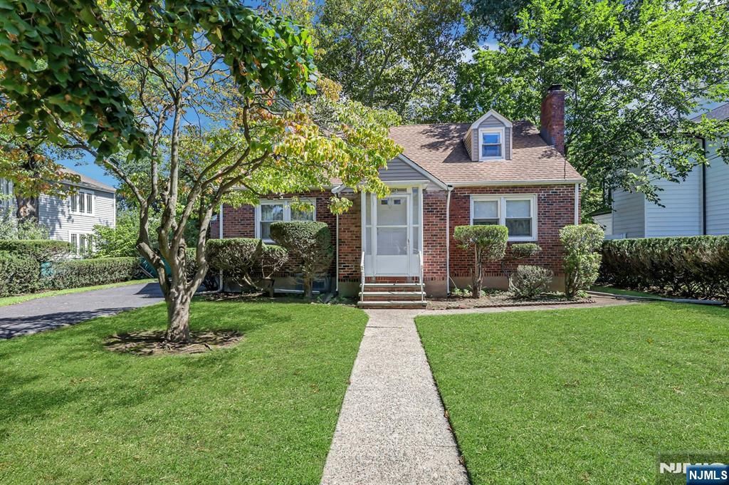 979 River Road