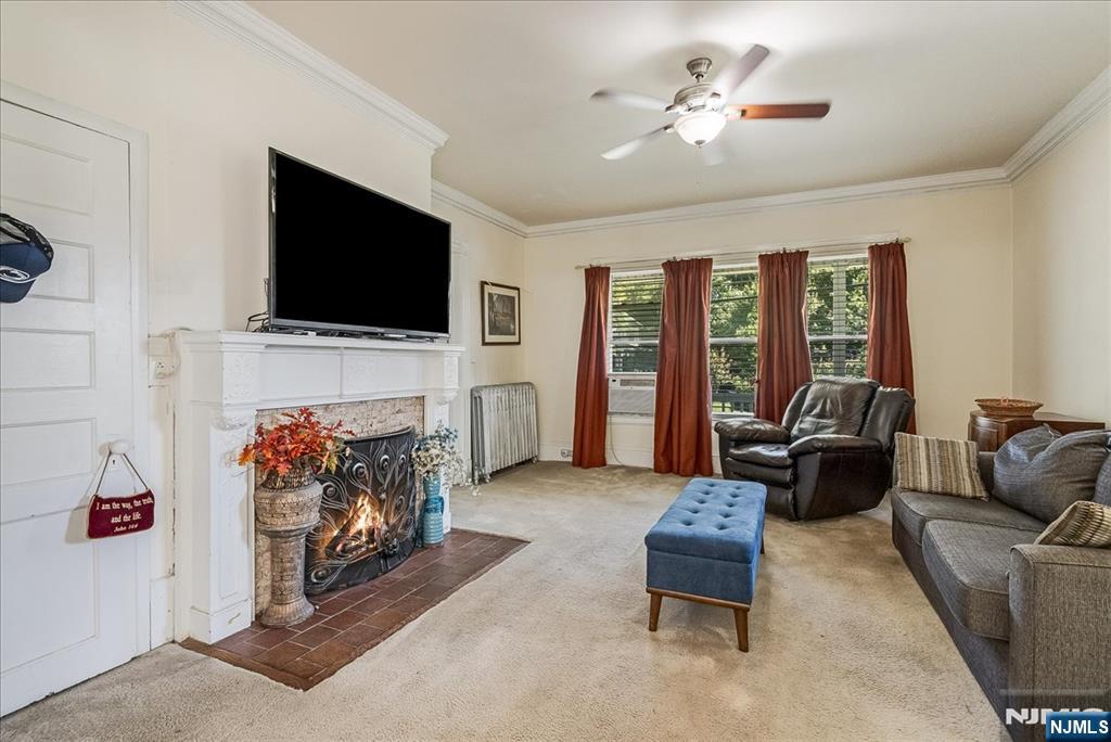 68 Tenafly Road